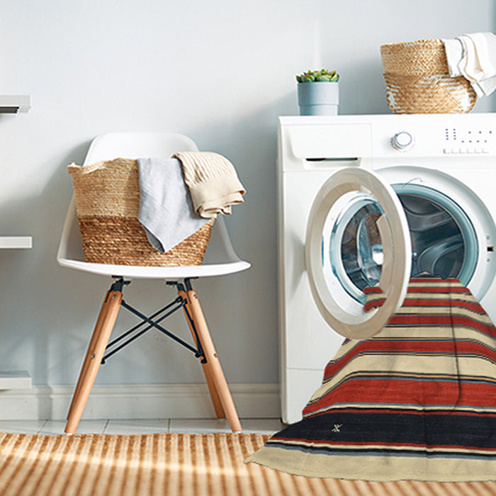 Machine Washable Contemporary Brown Rug in a Washing Machine, wshcon656