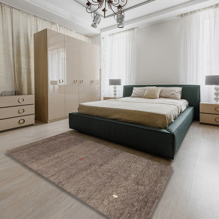 Contemporary Brown Modern Rug in a Bedroom, con658