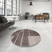 Round Contemporary Pink Modern Rug in a Office, con681