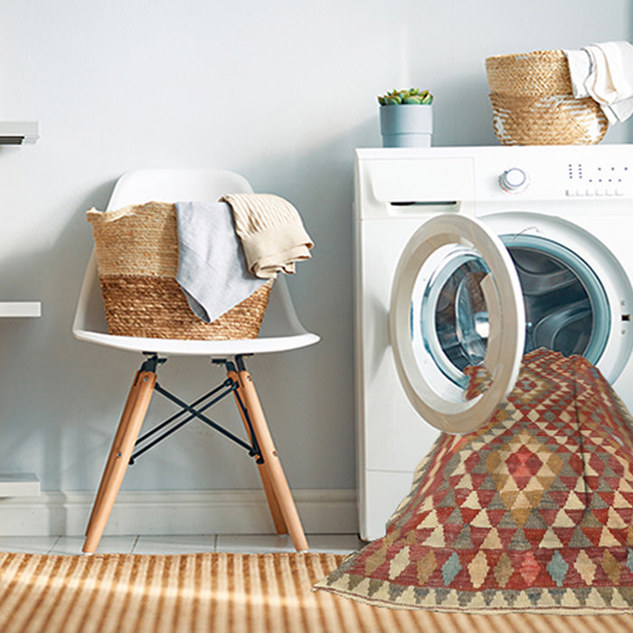 Machine Washable Contemporary Red Rug in a Washing Machine, wshcon683