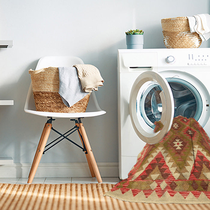 Machine Washable Contemporary Red Rug in a Washing Machine, wshcon684