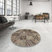 Round Contemporary Brown Modern Rug in a Office, con752