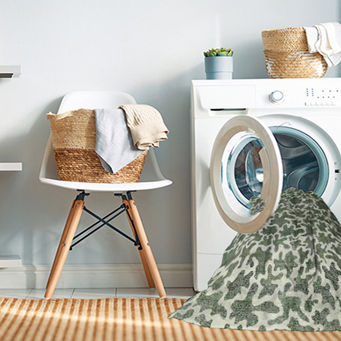 Machine Washable Contemporary Dark Olive Green Rug in a Washing Machine, wshcon771