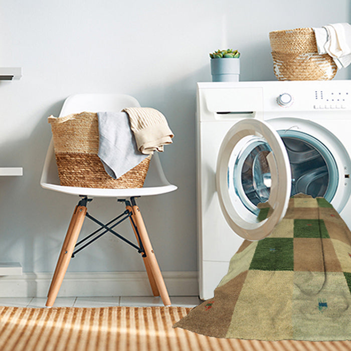 Machine Washable Contemporary Metallic Gold Rug in a Washing Machine, wshcon791