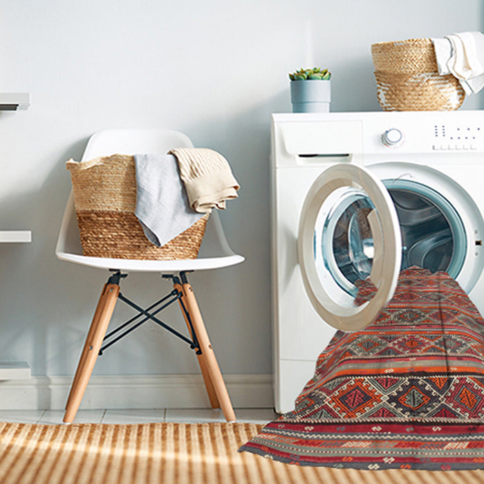 Machine Washable Contemporary Camel Brown Rug in a Washing Machine, wshcon810