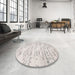 Round Contemporary Silver Pink Solid Rug in a Office, con836