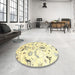 Round Contemporary Brownish Green Modern Rug in a Office, con838