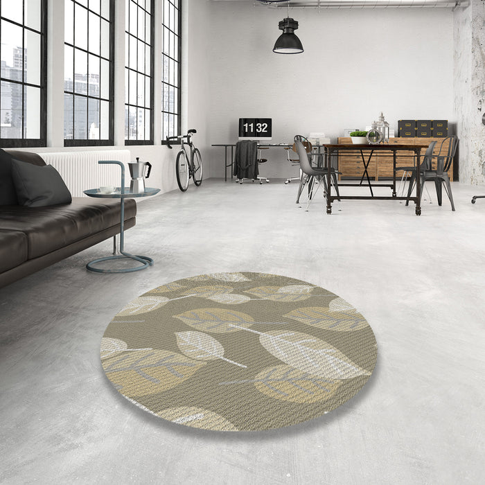 Round Machine Washable Transitional Dark Moccasin Green Rug in a Office, wshpat1008