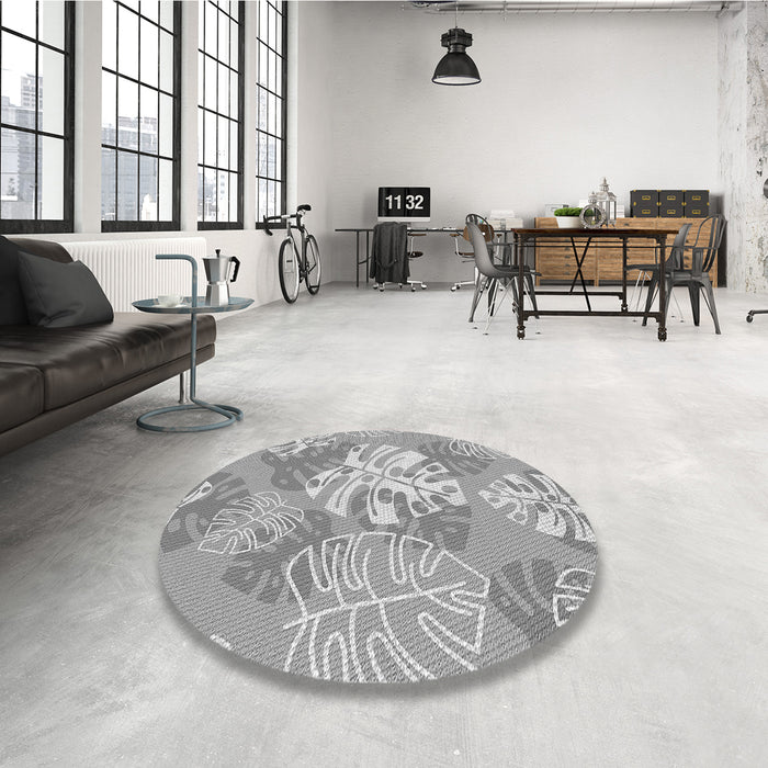 Round Patterned Gray Rug in a Office, pat1017gry