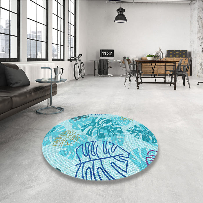 Round Patterned Blue Rug in a Office, pat1018lblu