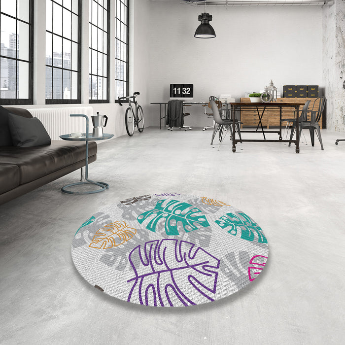 Round Machine Washable Transitional Grey Gray Rug in a Office, wshpat1018