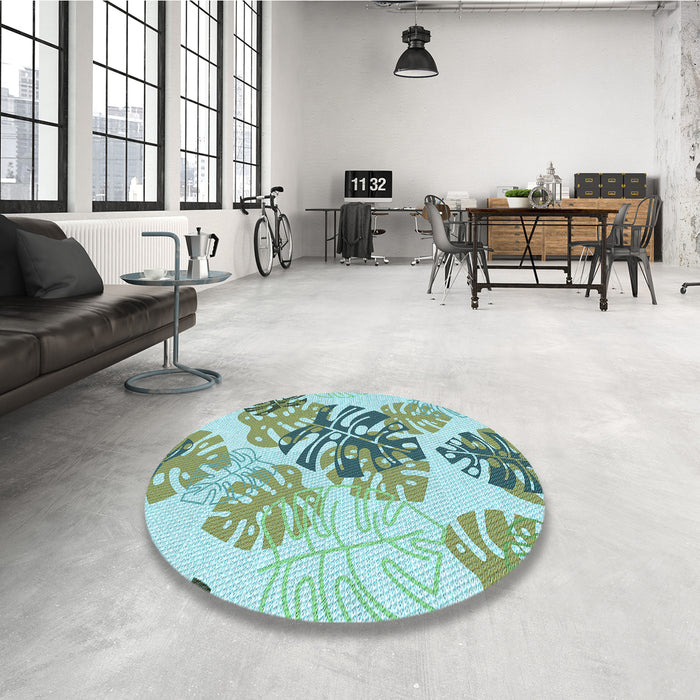 Round Patterned Blue Rug in a Office, pat1019lblu