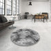 Round Patterned Cloud Gray Rug in a Office, pat102gry