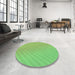 Round Patterned Emerald Green Rug in a Office, pat1039grn