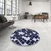 Round Patterned Night Blue Rug in a Office, pat1040blu