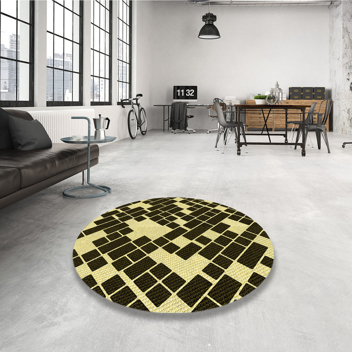 Round Patterned Metallic Gold Rug in a Office, pat1040yw