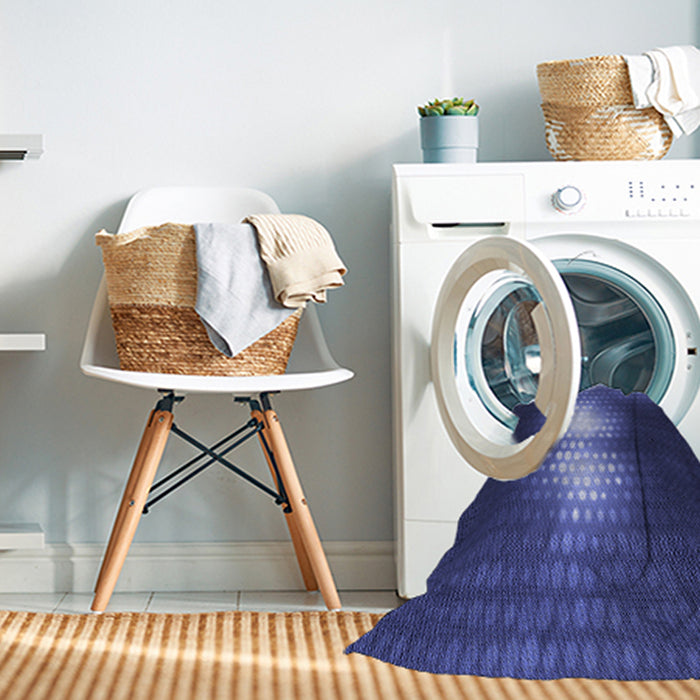 Machine Washable Transitional Light Slate Blue Rug in a Washing Machine, wshpat1071blu