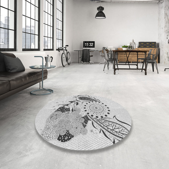 Round Patterned Off-White Novelty Rug in a Office, pat1075