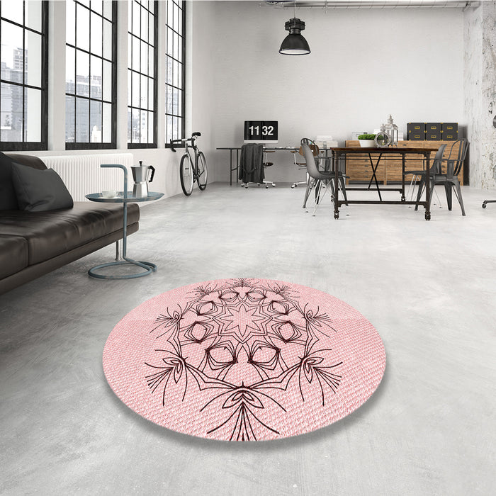 Round Patterned Pink Rug in a Office, pat1078rd
