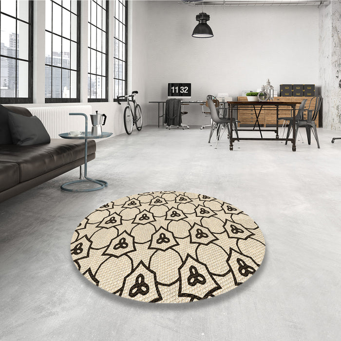 Round Patterned Wheat Beige Rug in a Office, pat1079brn