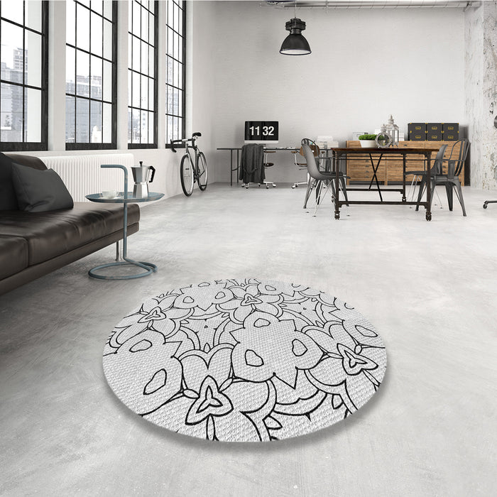 Round Patterned Platinum Gray Rug in a Office, pat1080gry