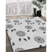 Patterned Gray Novelty Rug in Family Room, pat1083