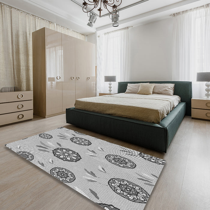 Patterned Gray Rug in a Bedroom, pat1084gry