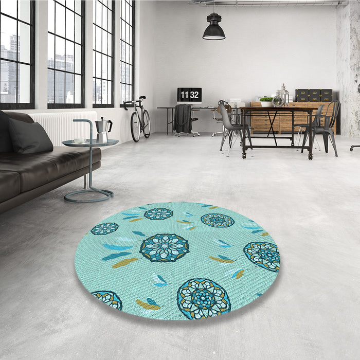 Round Patterned Seafoam Green Rug in a Office, pat1084lblu