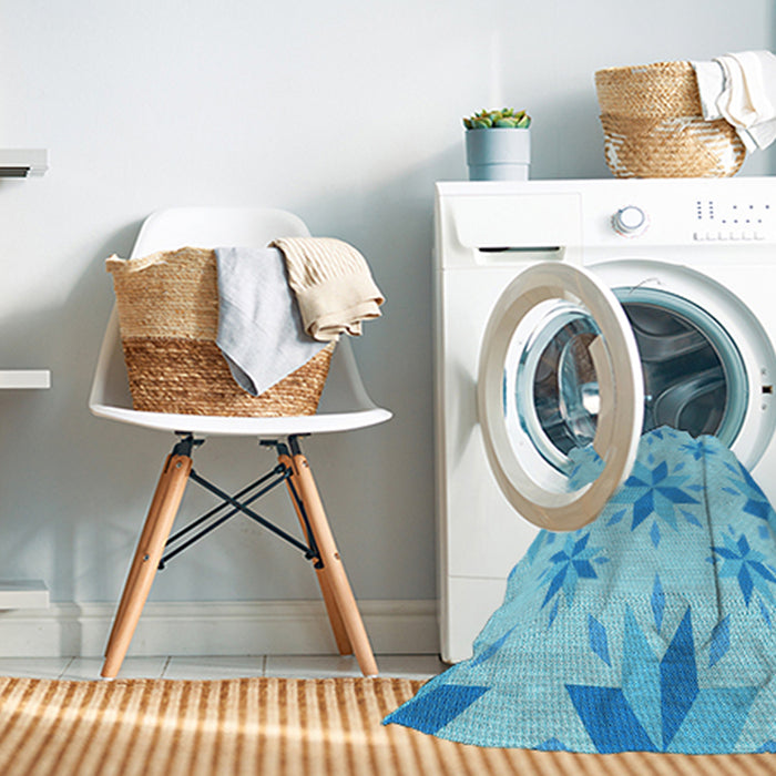 Machine Washable Transitional Deep Sky Blue Rug in a Washing Machine, wshpat1087lblu