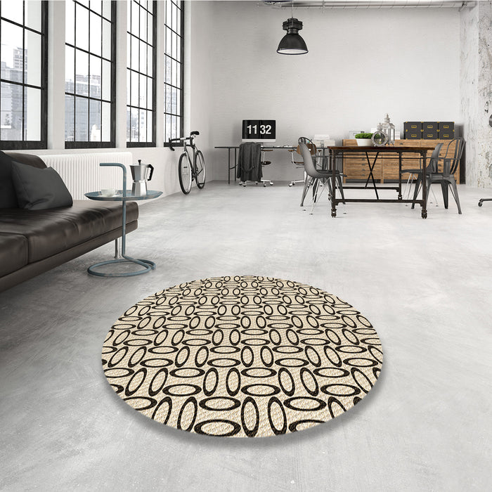 Round Patterned Vanilla Gold Rug in a Office, pat1097brn