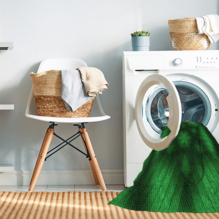 Machine Washable Transitional Deep Emerald Green Rug in a Washing Machine, wshpat110grn