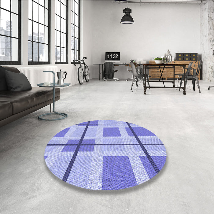 Round Patterned Blue Rug in a Office, pat1104blu