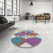 Round Patterned Platinum Silver Gray Novelty Rug in a Office, pat1107