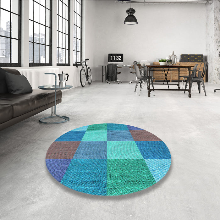Round Patterned Blue Rug in a Office, pat1108lblu