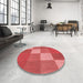 Round Patterned Red Rug in a Office, pat1108rd