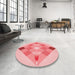 Round Patterned Red Rug in a Office, pat1114rd