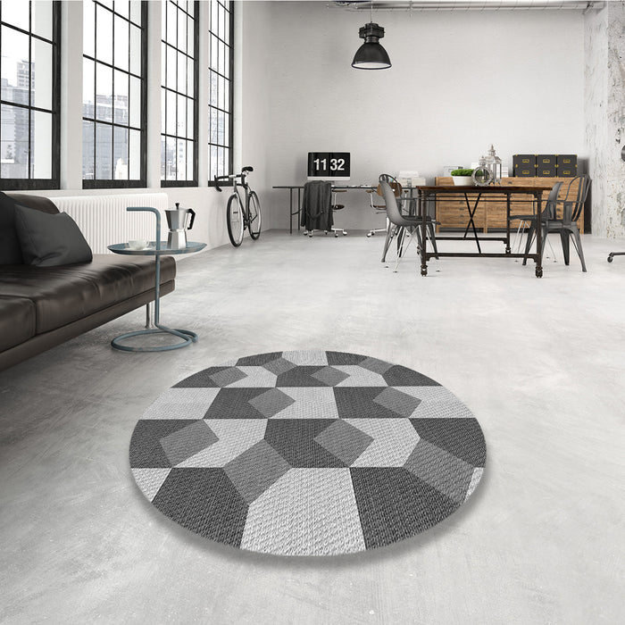 Round Patterned Silver Gray Rug in a Office, pat1116gry