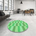 Round Patterned Green Rug in a Office, pat1118grn