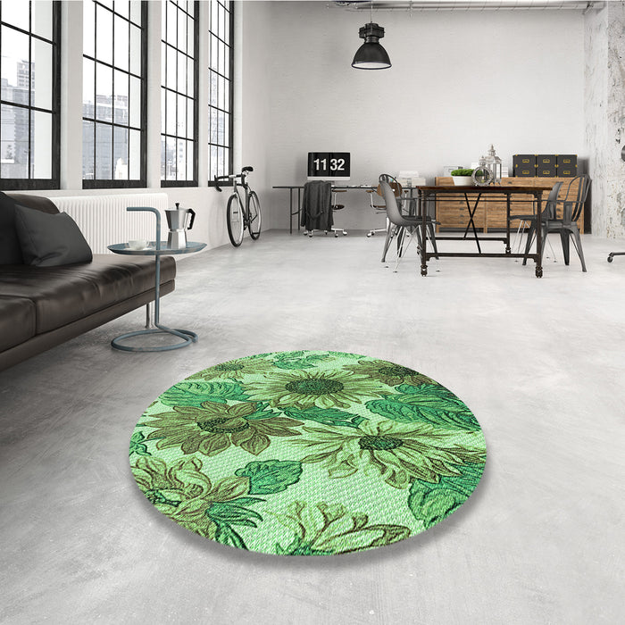 Round Patterned Jade Green Rug in a Office, pat1124grn