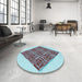 Round Patterned Blue Rug in a Office, pat1126lblu