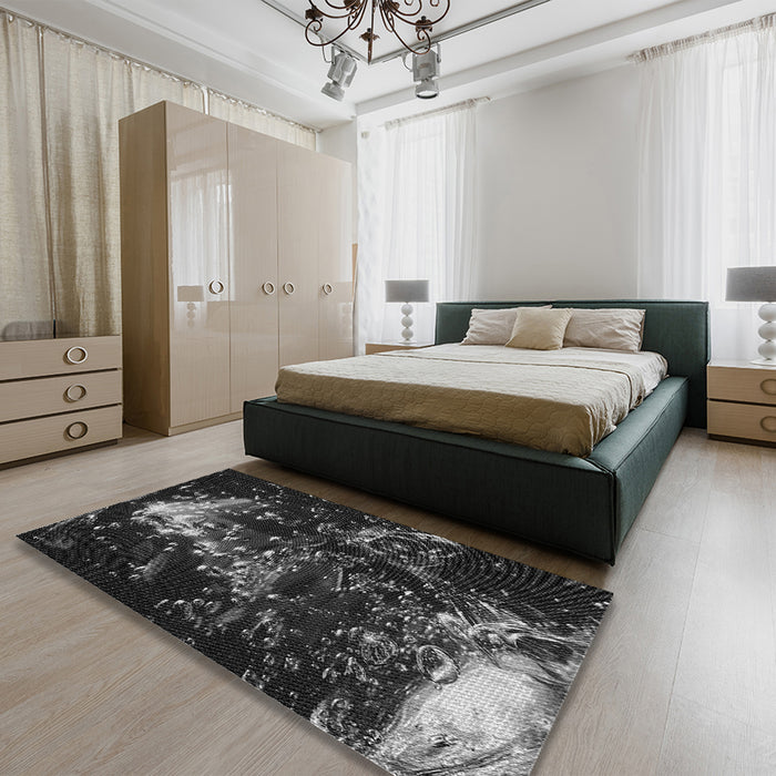 Patterned Midnight Gray Rug in a Bedroom, pat113gry