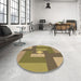 Round Patterned Oak Brown Rug in a Office, pat1131brn