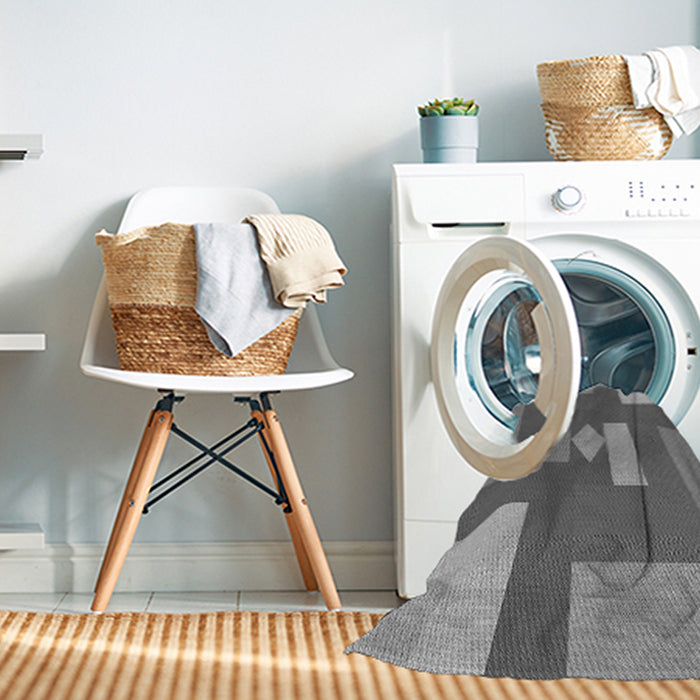 Machine Washable Transitional Ash Gray Rug in a Washing Machine, wshpat1131gry