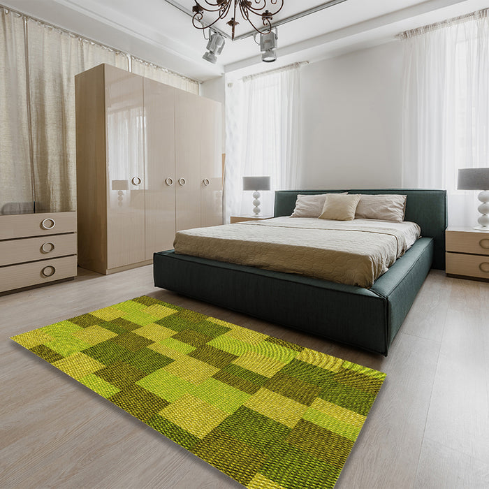 Patterned Oak Brown Rug in a Bedroom, pat1134yw