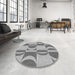 Round Patterned Silver Gray Rug in a Office, pat1135gry