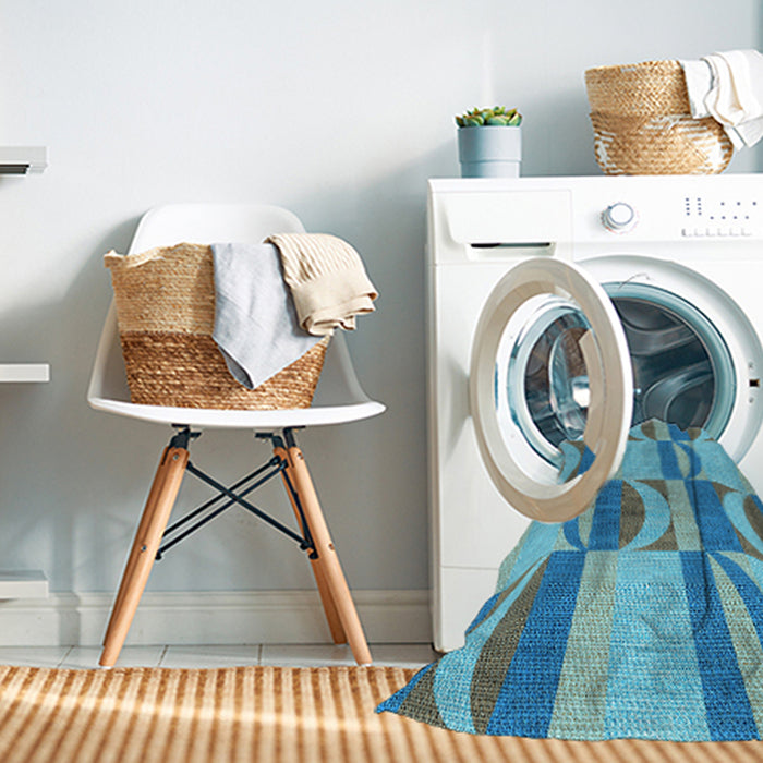 Machine Washable Transitional Glacial Blue Ice Blue Rug in a Washing Machine, wshpat1135lblu