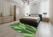 Machine Washable Transitional Green Rug in a Bedroom, wshpat1139