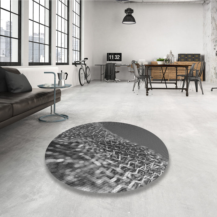 Round Patterned Gray Rug in a Office, pat114gry
