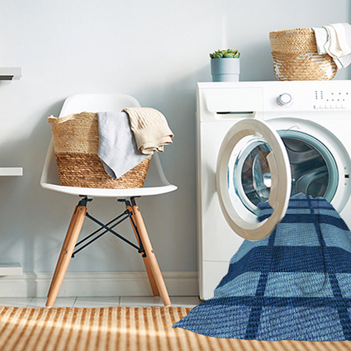 Machine Washable Transitional Blueberry Blue Rug in a Washing Machine, wshpat1151lblu