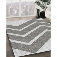 Patterned Platinum Gray Novelty Rug, pat1178